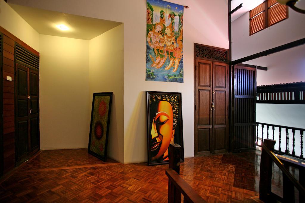 Tony'S Place Ayutthaya Exterior photo